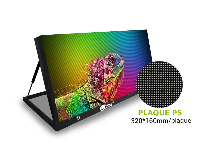 Cet écran LED COSMI Full Color P5 avec ouverture façade et une grande visibilité, résistance et polyvalence accrus pour afficher du texte, des images ou des vidéos en extérieur. dimension de 960 x 640 x 140 mm